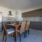Bright And Spacious Penthouse, Large Terrace By Buena Vista * Msida