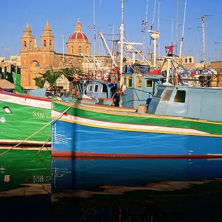 Bright And Spacious Penthouse With Large Terrace Lejlighed