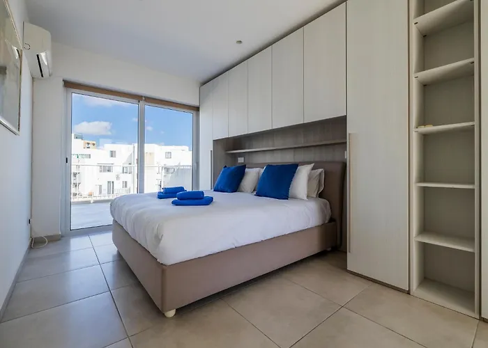 Bright And Spacious Penthouse, Large Terrace By Buena Vista Apartment Msida